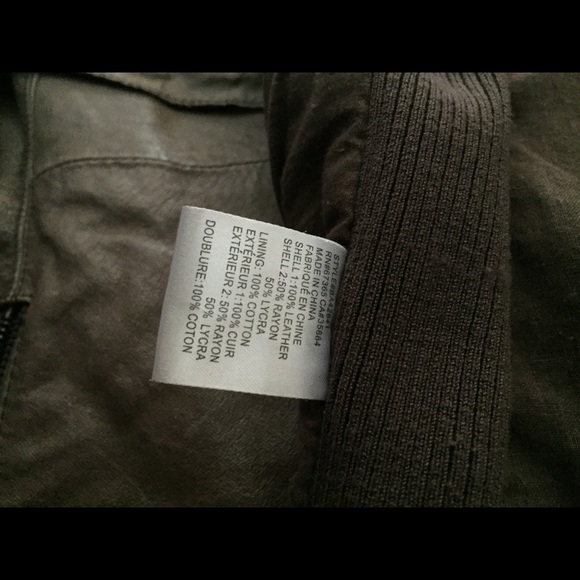 Leather jacket - Picture 3 of 3